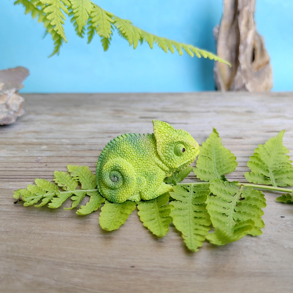 Camaleón de lagarto simulado,  - Bonsai Garden Gift reseña y precio